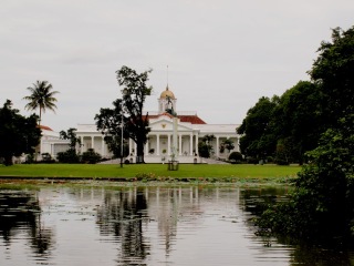 Kebun Raya Bogor Atau Istana Bogor
